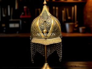 Minyatür Miğfer -  Tarihi Şıklık ve Savaşçı Ruhun Simgesi